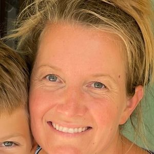 Meet your Posher, Elena